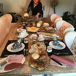 Holset70 Bed & Breakfast
