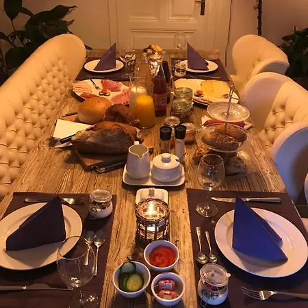 Holset70 Bed and breakfast Lemiers