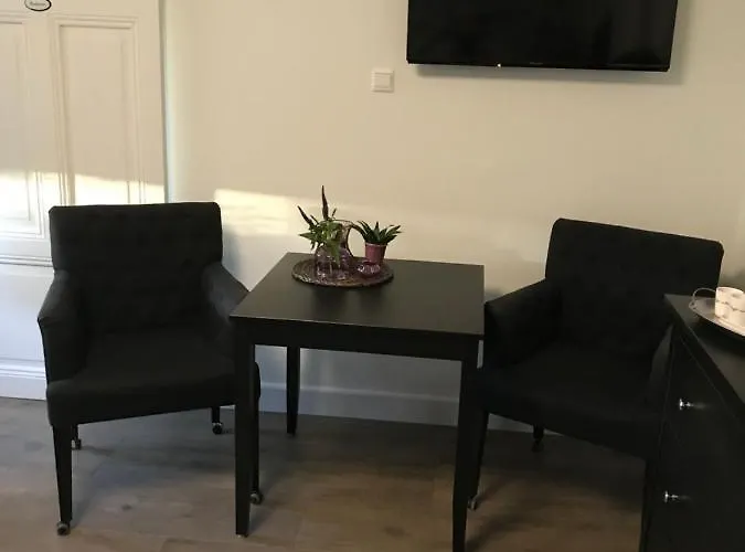 住宿加早餐酒店 Holset70 4*